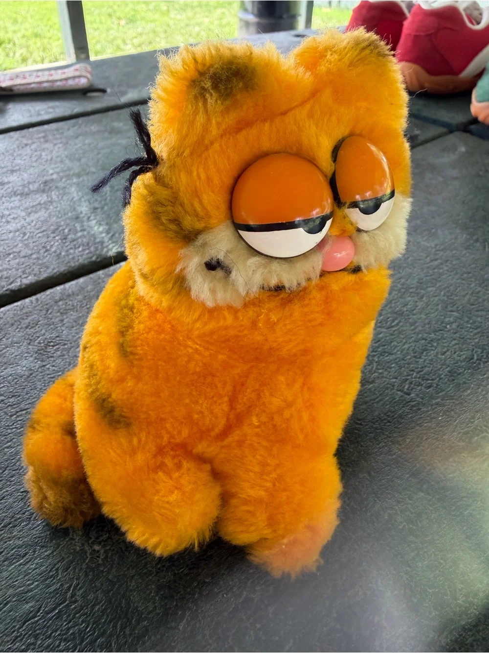 1981 Dakin Vintage Jim Davis Garfield beanie setting stuffed plush